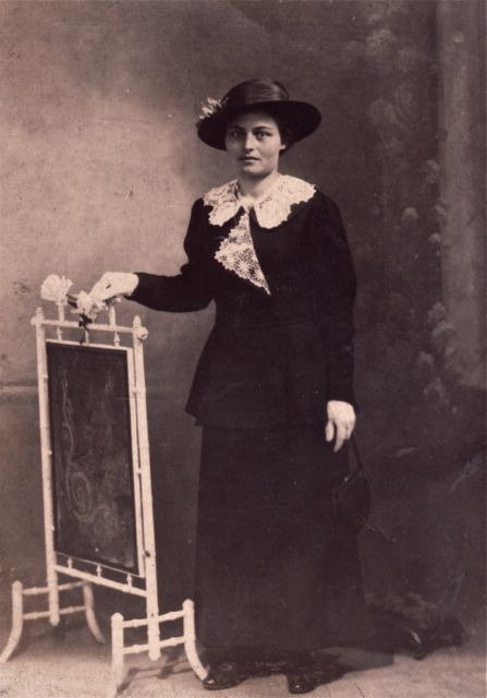 Dat bord stond daar maar op straat in Tokyo aan een winkel en Philomène had het dan maar meegenomen als souvenir.